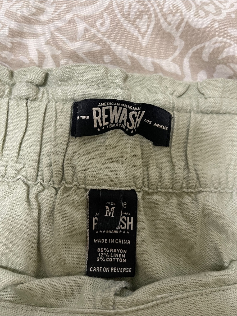 Relaxed Wide-Leg Drawstring Pants in Sage Green - Picture 4 of 5